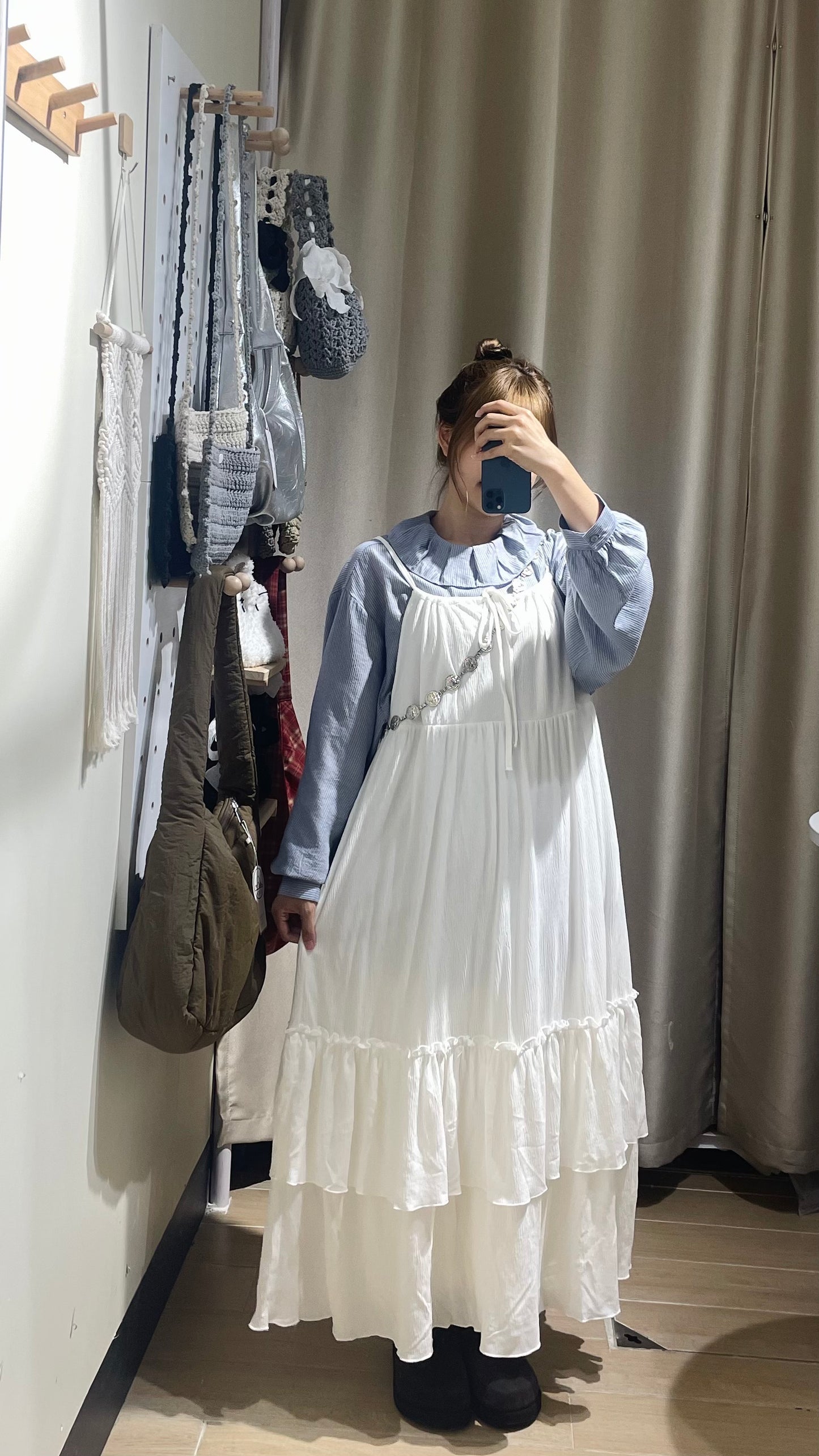 荷葉領直紋blouse - ST520