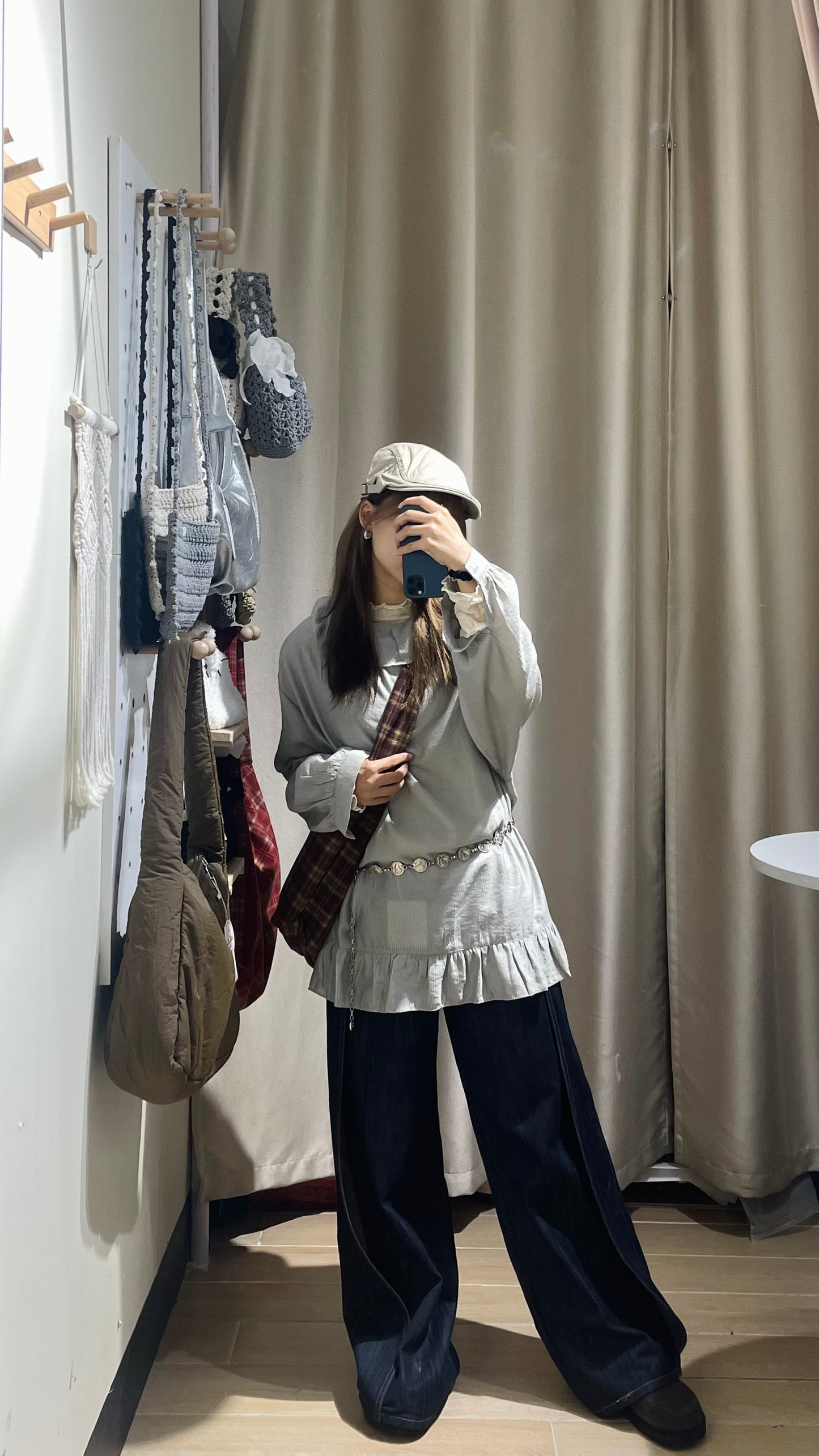 荷葉領直紋blouse - ST520