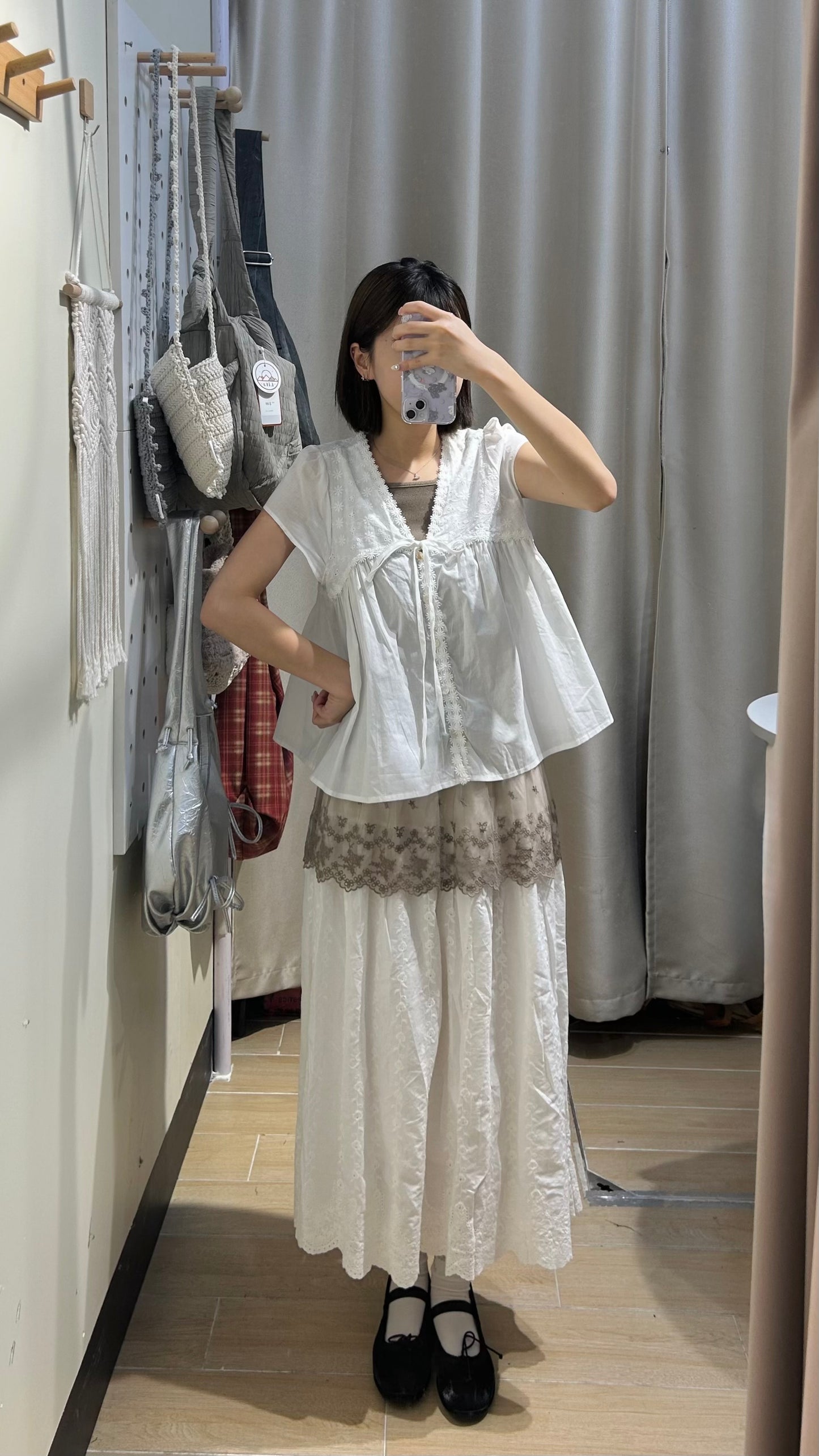 刺繡小花綁帶TOP - TP572