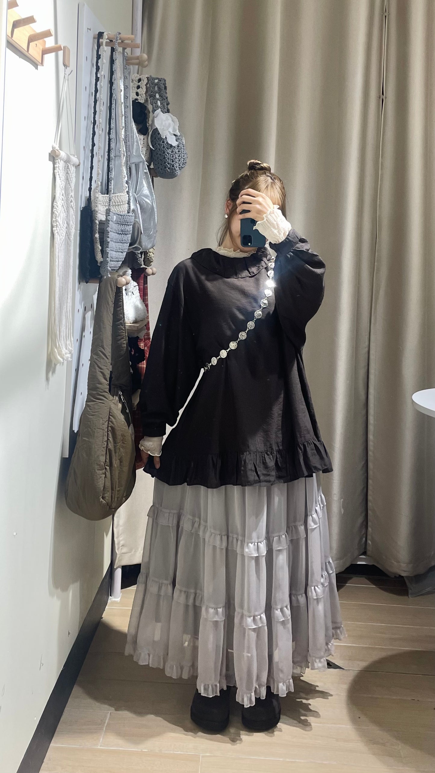荷葉領直紋blouse - ST520