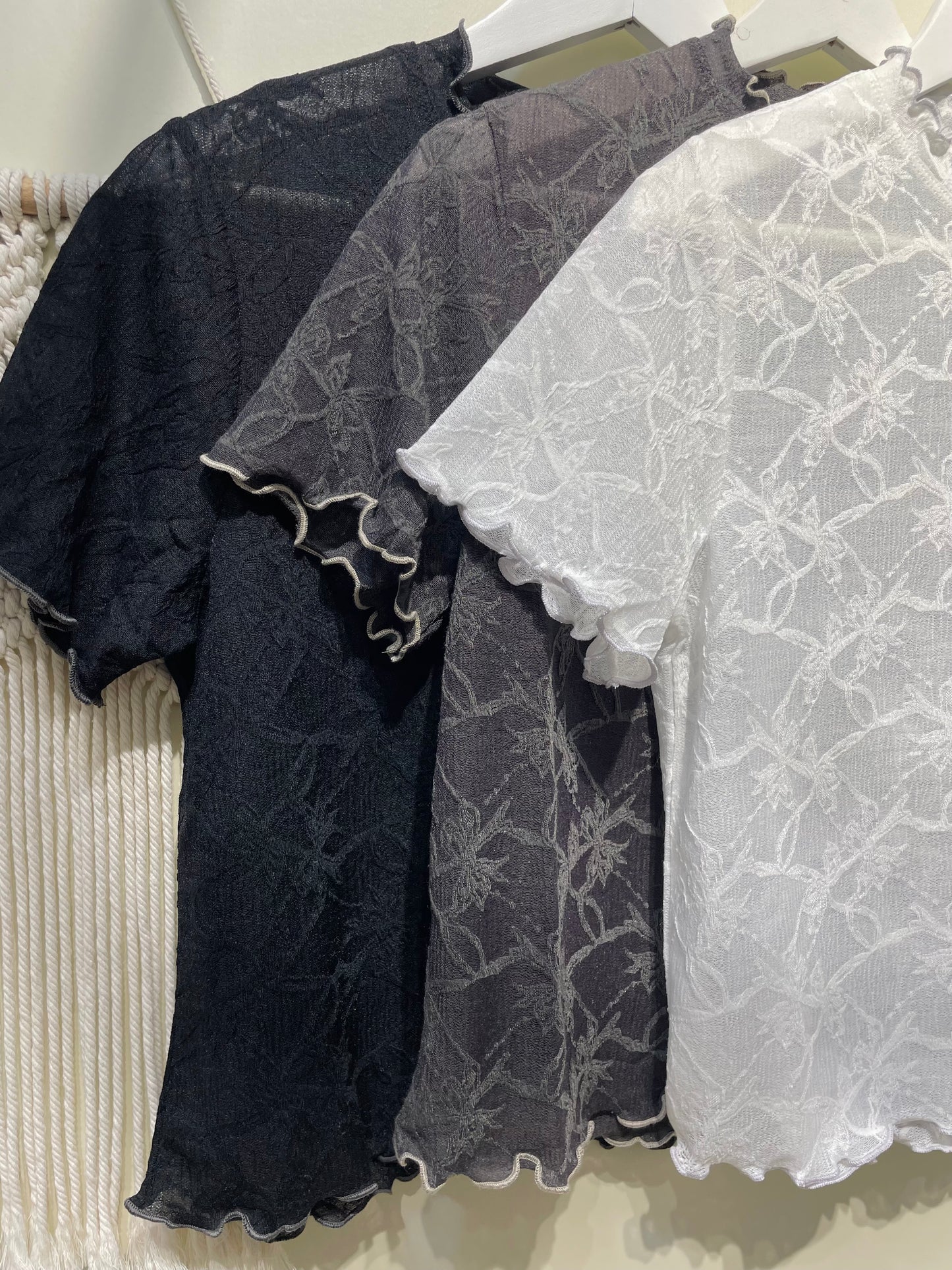 透膚花紋see through tee - TP618