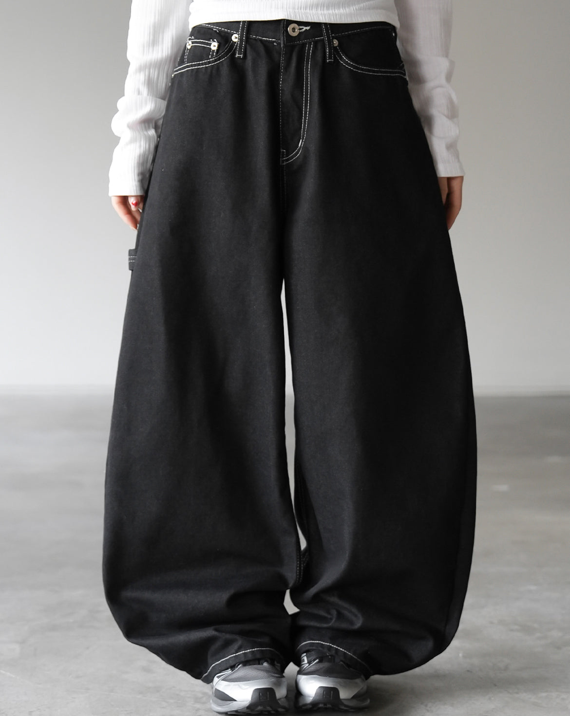 Pre-order | Non-fade 心形口袋彎刀褲