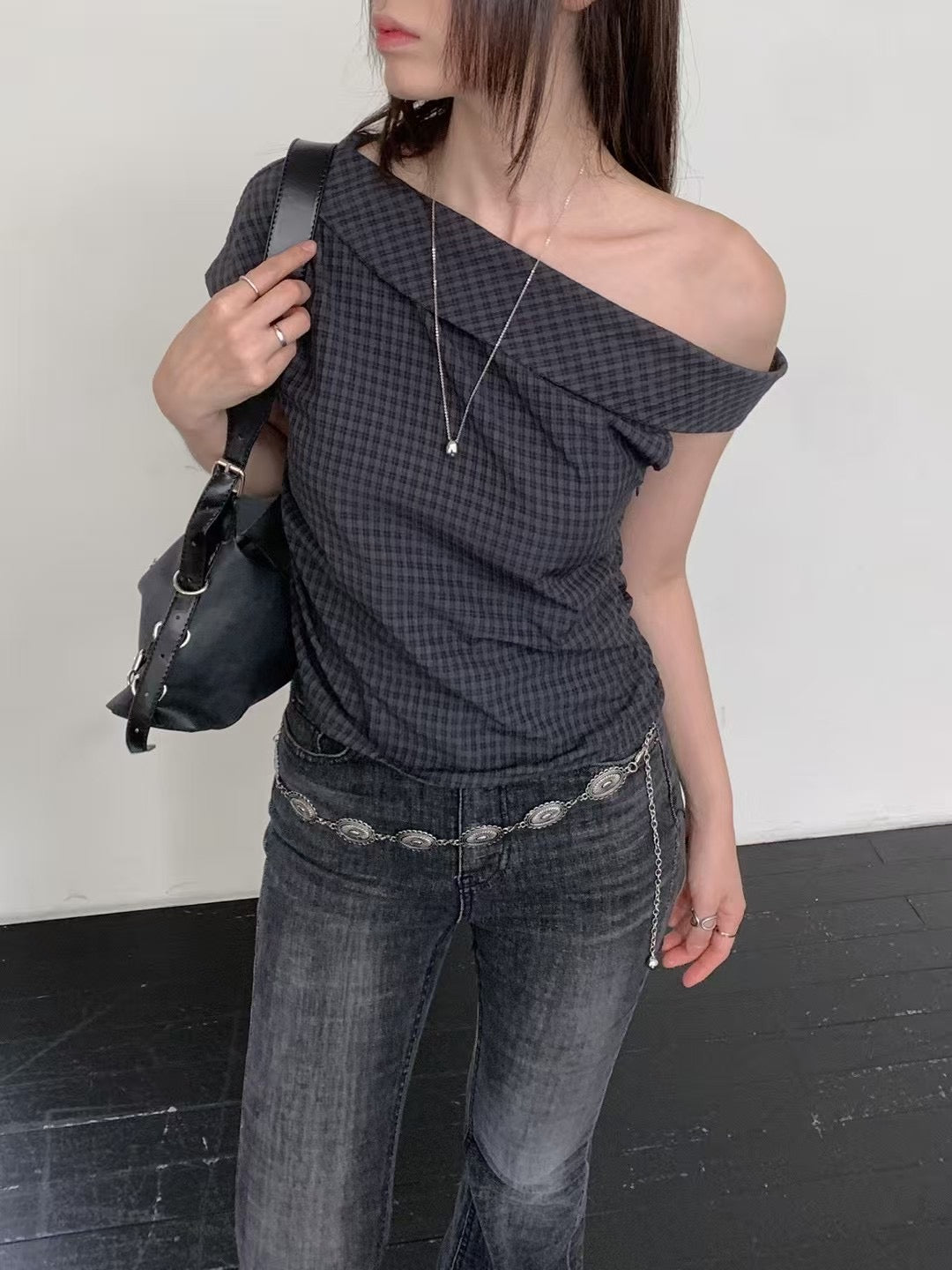 格仔斜肩露膊top - TP627