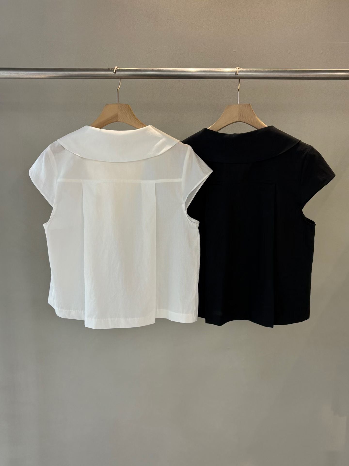 花花鈕日系blouse - ST626