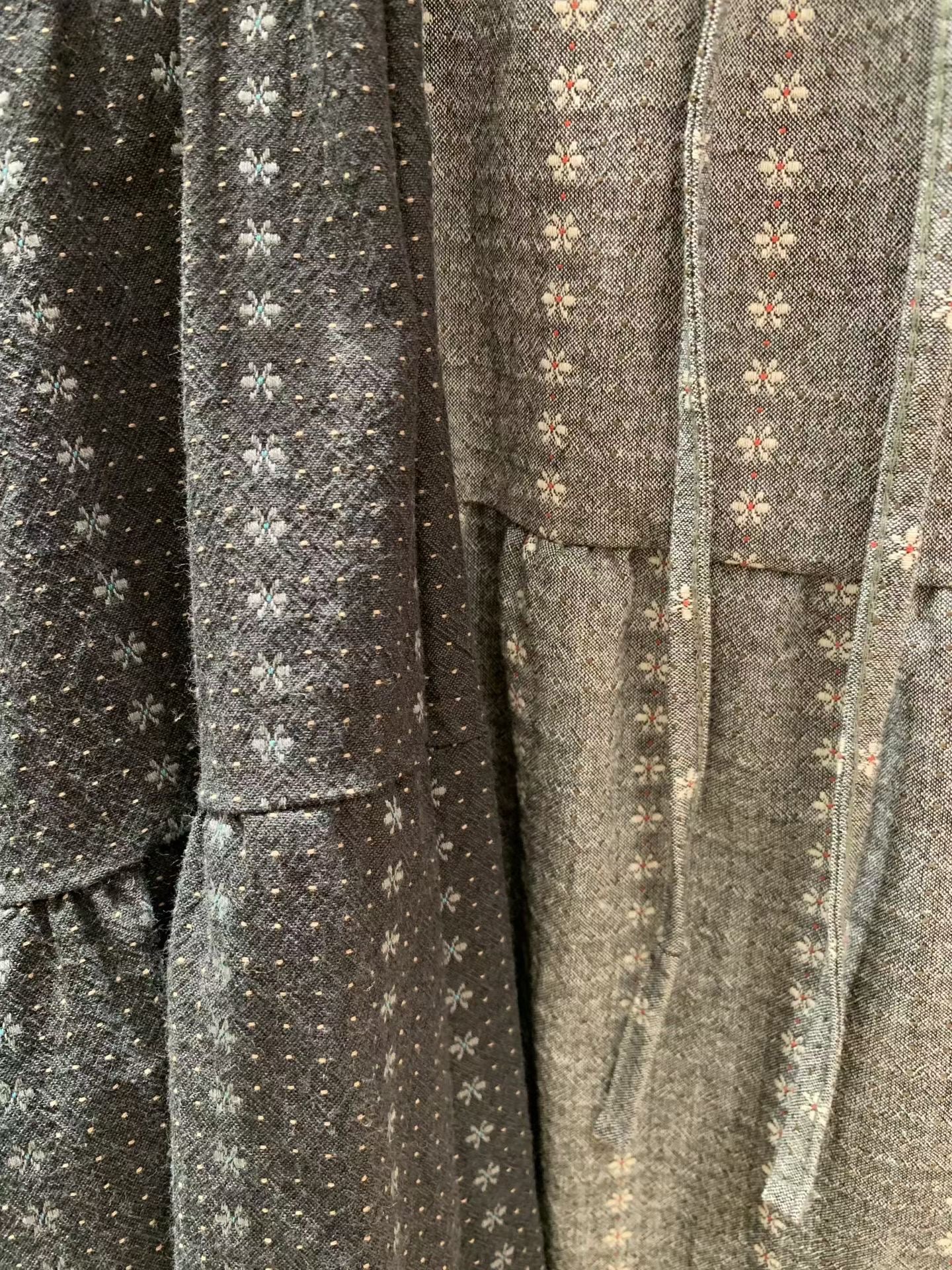 雙層layer繡花半裙 - SK607