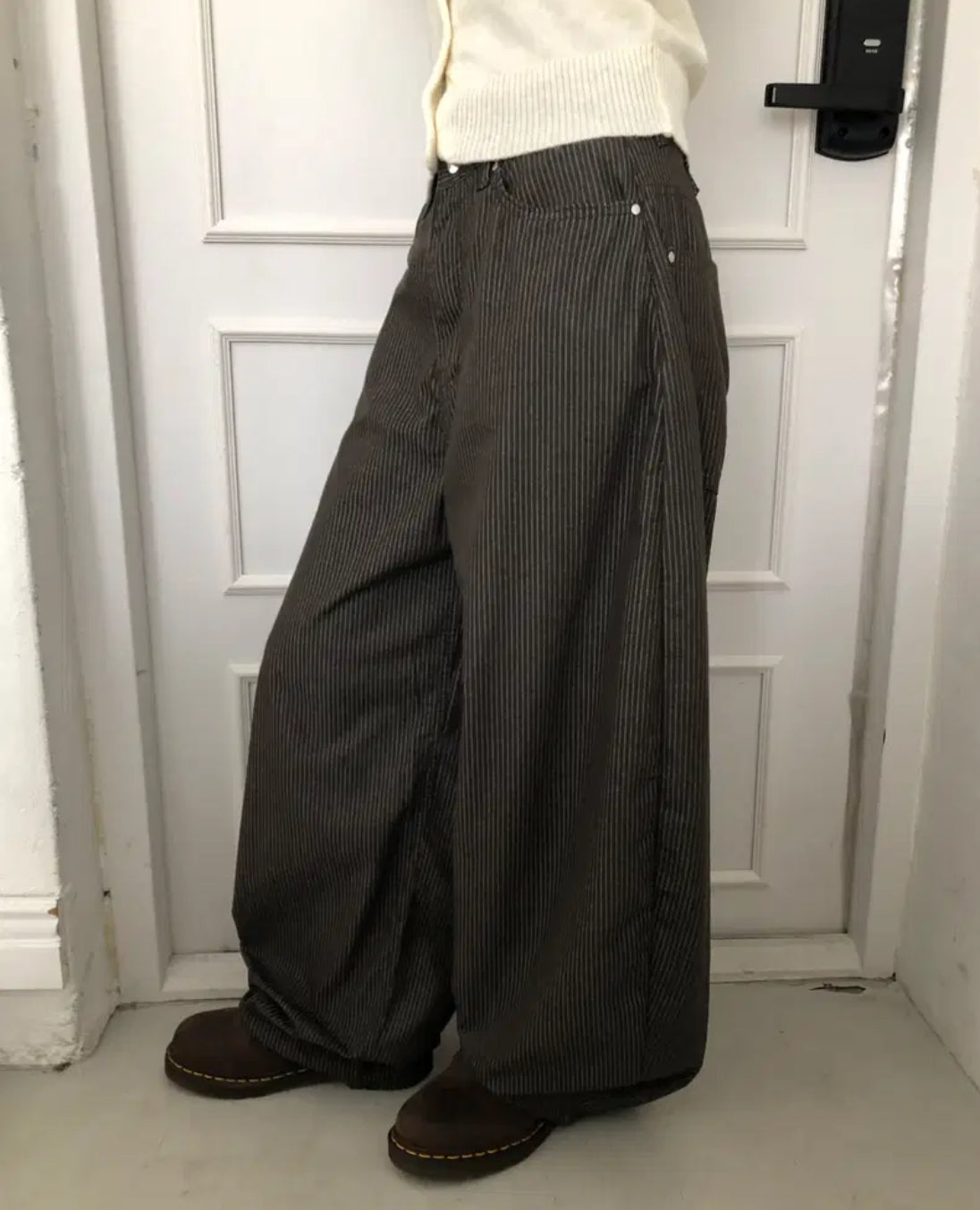 直紋垂感彎刀褲 - PT616