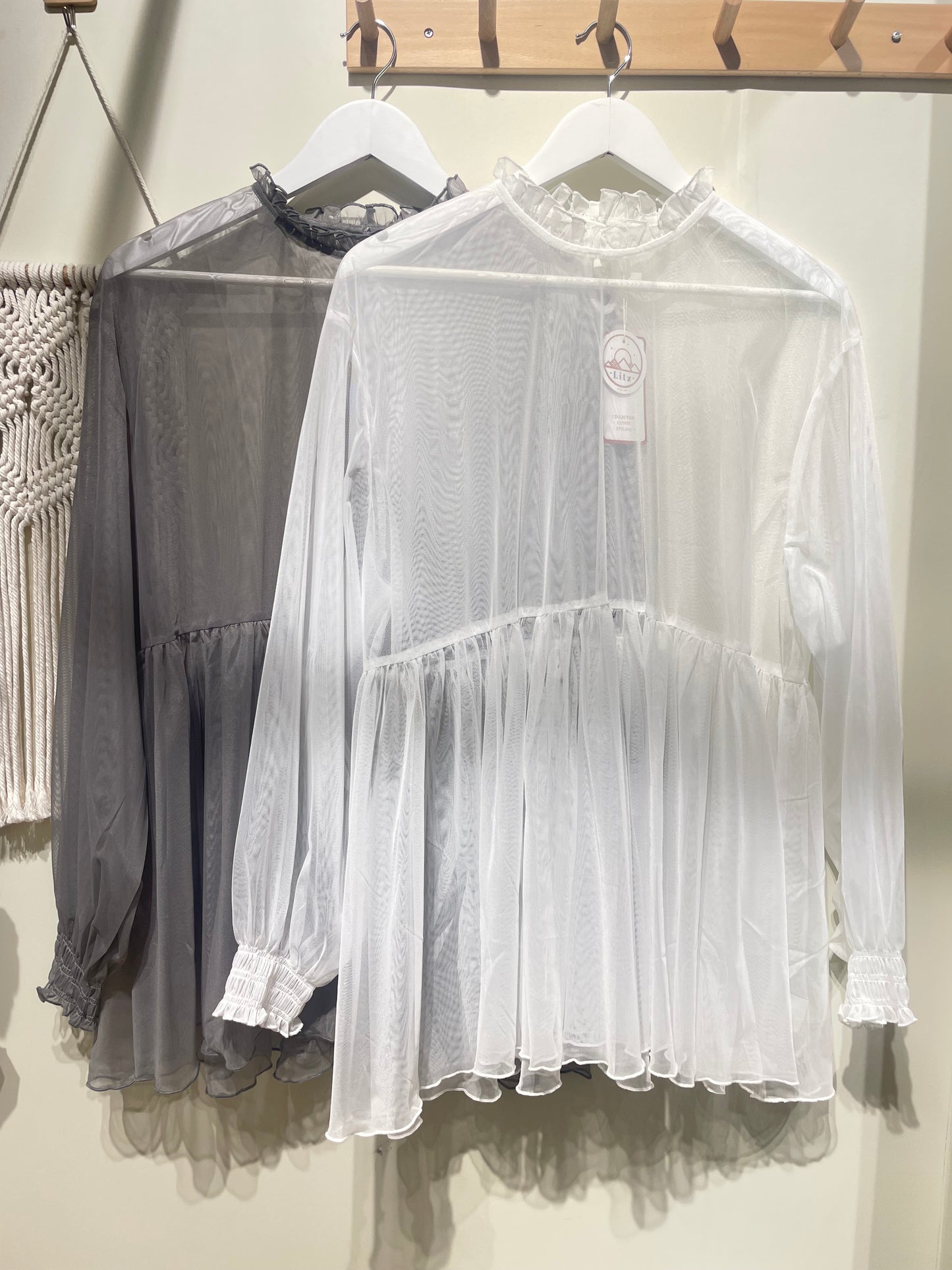 日系透膚ruffle blouse - ST584