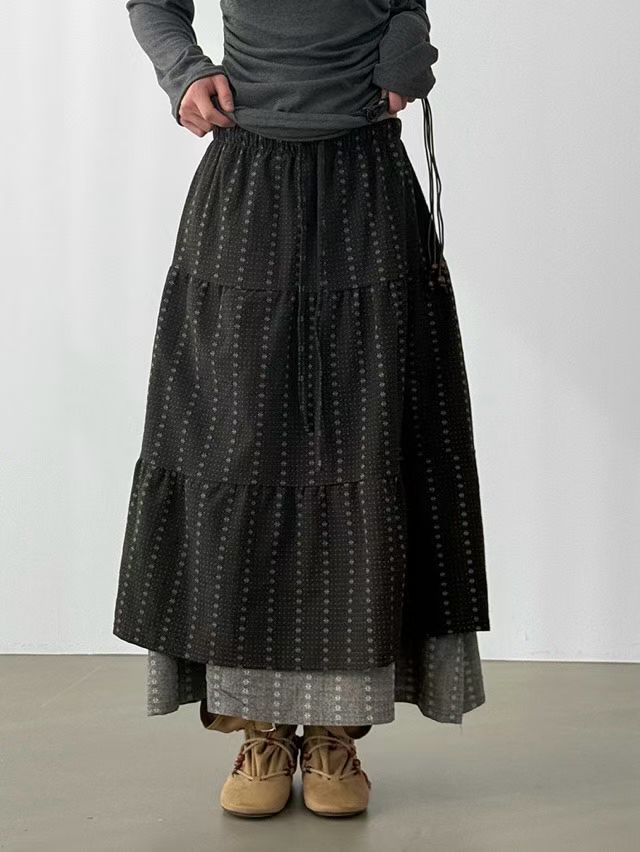 雙層layer繡花半裙 - SK607