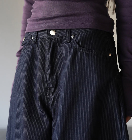 直紋垂感彎刀褲 - PT616