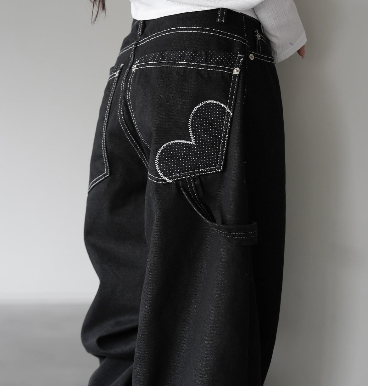 Pre-order | Non-fade 心形口袋彎刀褲