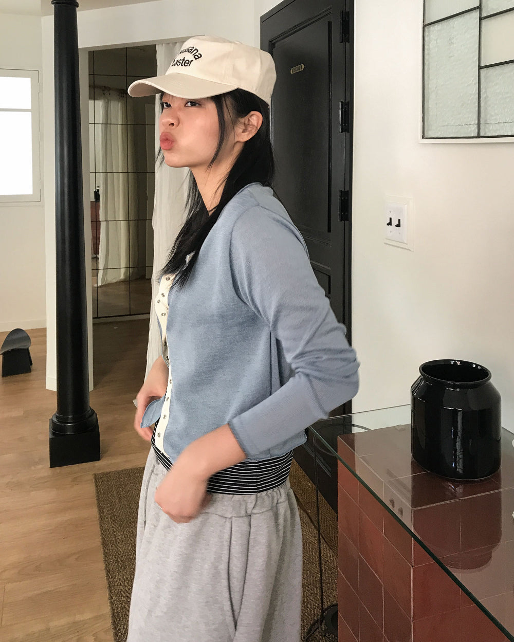 薄透膚啪鈕開衫 - KN529