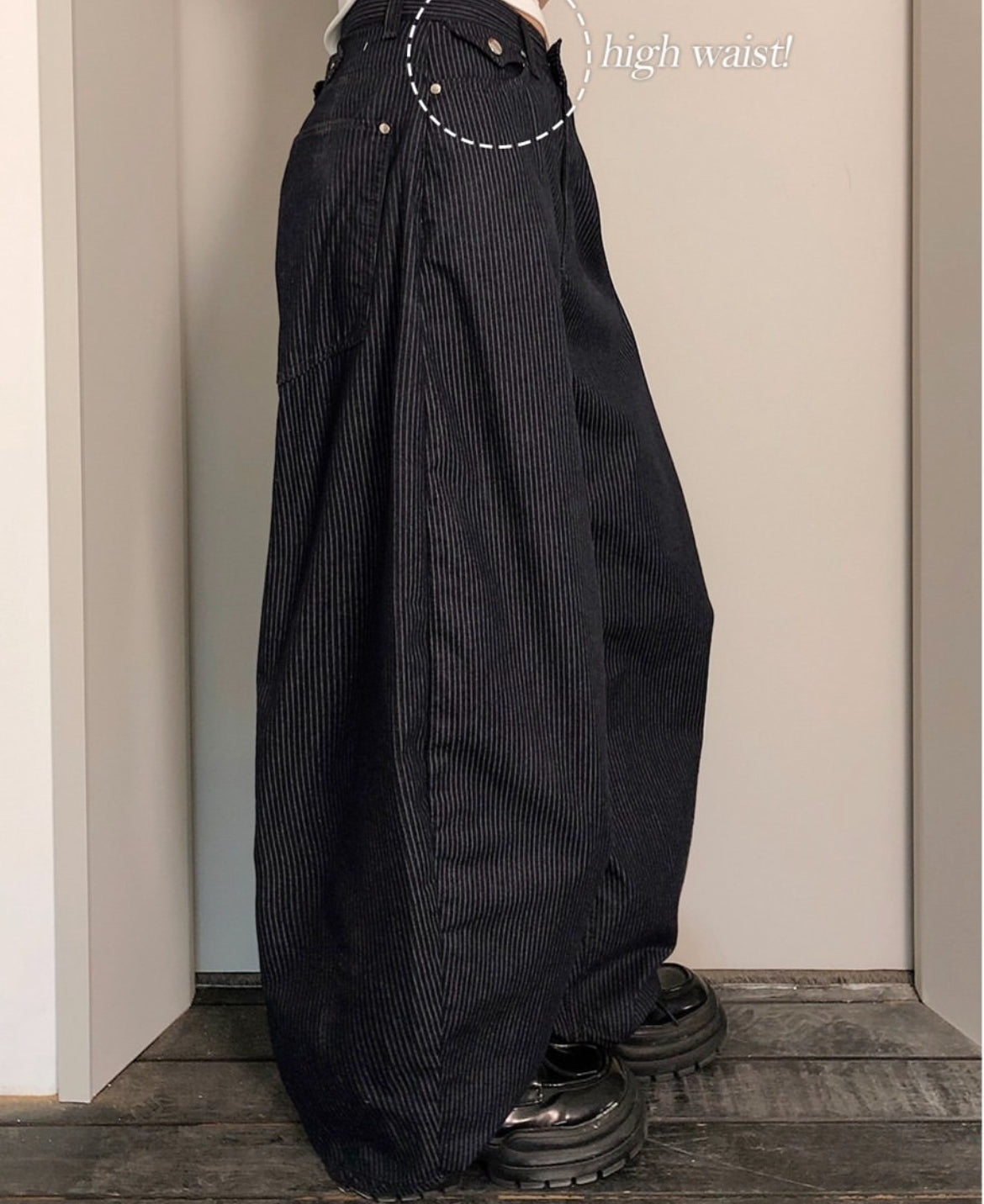 直紋垂感彎刀褲 - PT616